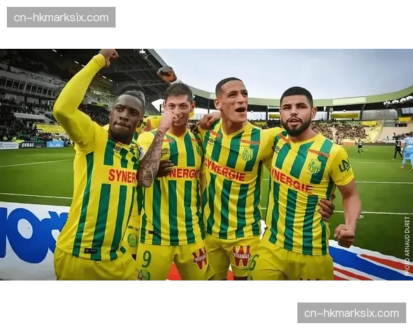 评论：保级关键战，克莱蒙对阵洛里昂，两队或将上演“六分”对攻大战